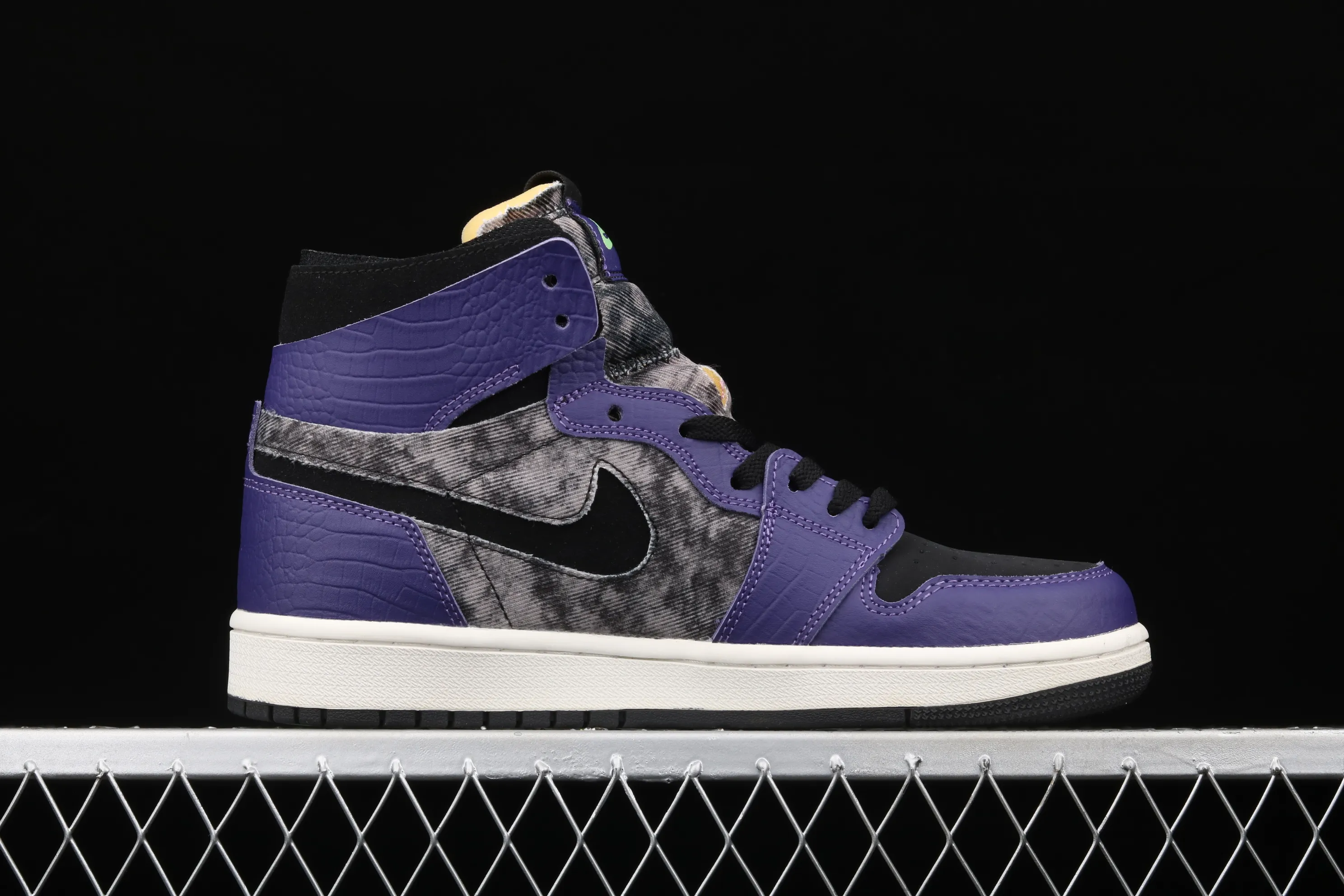 All categories Air Jordan Jordan series basketball shoes Air Jordan 1 High Z version Air Jordan 1 Zoom Air CMFT "BayouBoys" AJ1 Joe 1 Zion black purple DC2133-500